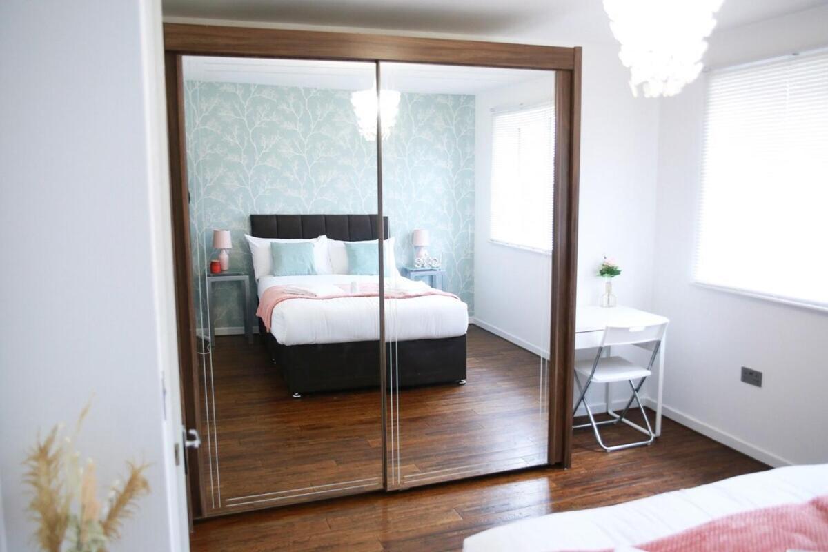 Superb Stonewall Terrace Londen Kamer foto