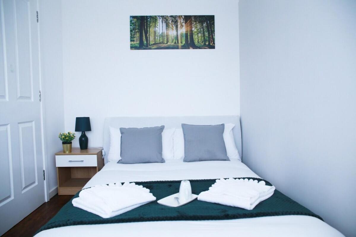 Superb Stonewall Terrace Londen Kamer foto